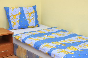 Povlečení dětské bavlna malá postýlka Žirafa modrá, Výběr zapínání: nitěný knoflík Povlečení dětské bavlna malá postýlka Žirafa modrá, Výběr zapínání: nitěný knoflík